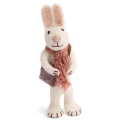 En Gry & Sif Hase mit Schal Rosa