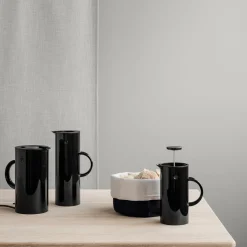 Stelton Isolierkanne schwarz 1 Liter